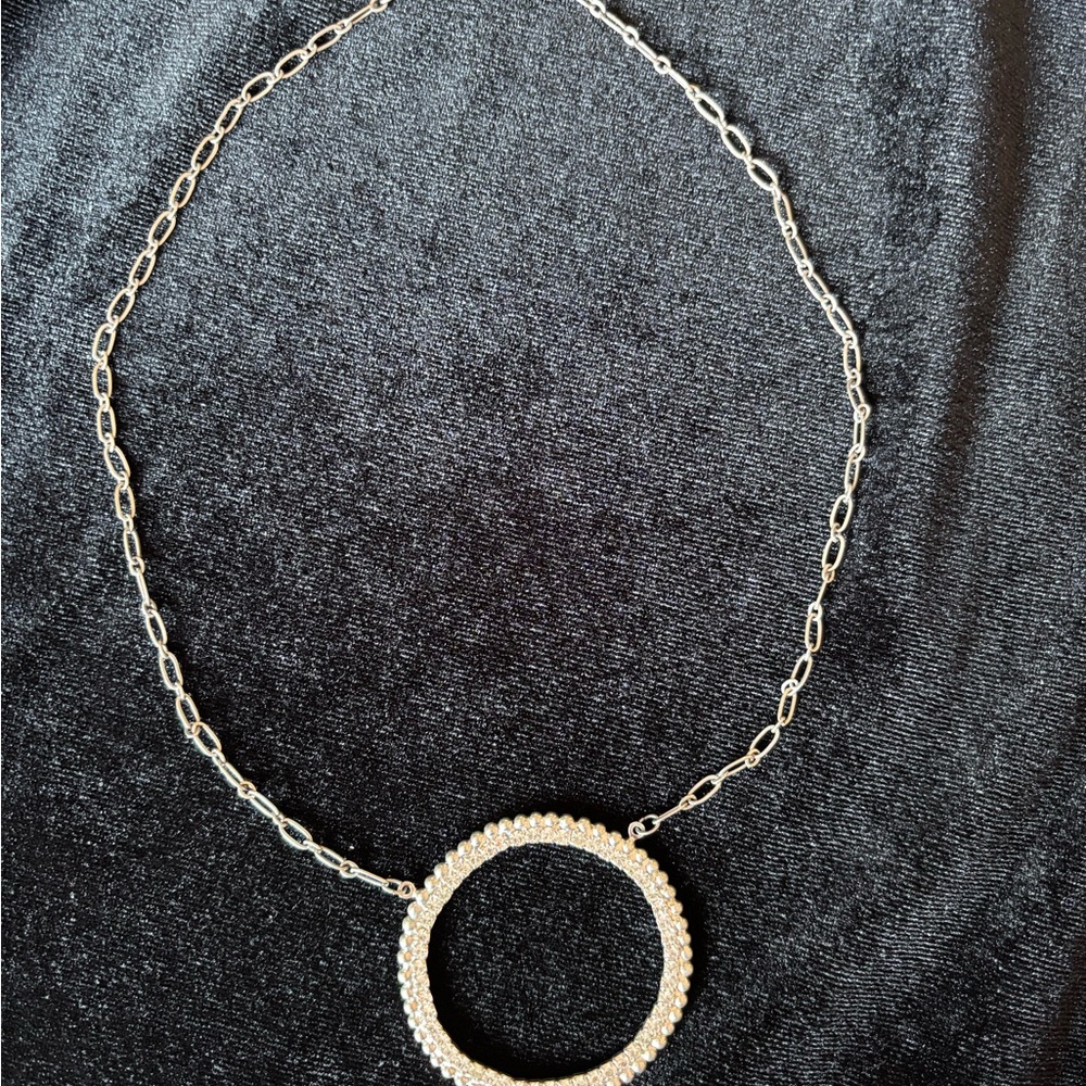 Sabika winter spark Circle Pendant Necklace